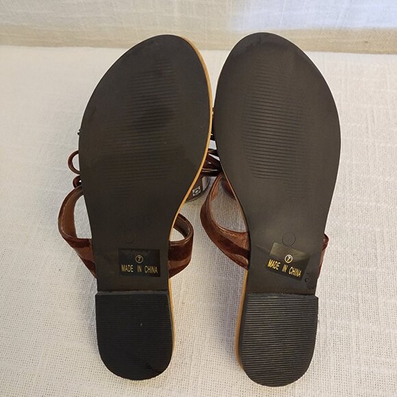 NWOT M Style Slip On Sandals Flat Heel Brown Faux Leather and Suede W - 7  A244 - Picture 12 of 12